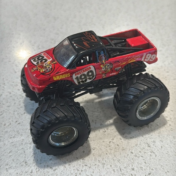 Hot Wheels Monster Jam - Travis Pastrana 199 - Circuit Crashers - Picture 1 of 8
